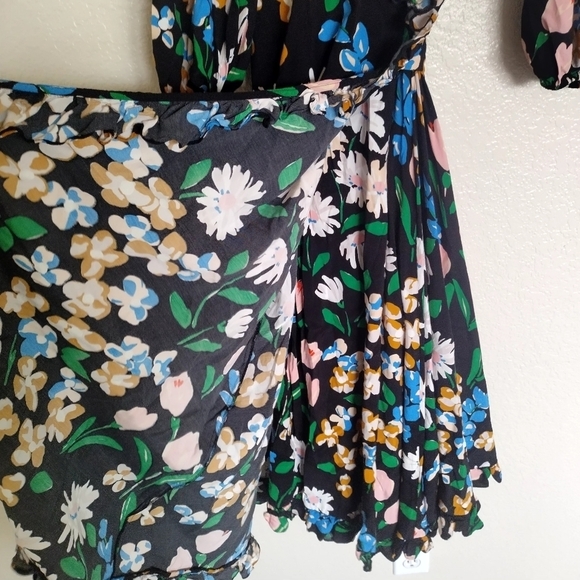 Kate Spade Meadow Wrap floral midi Dress sz Xs - Picture 5 of 9